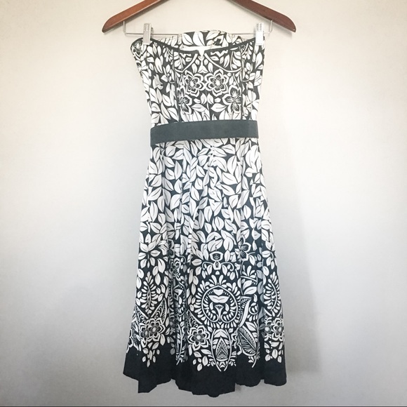 WHBM Fit and Flare Strapless Dress Size 10 - Picture 5 of 9